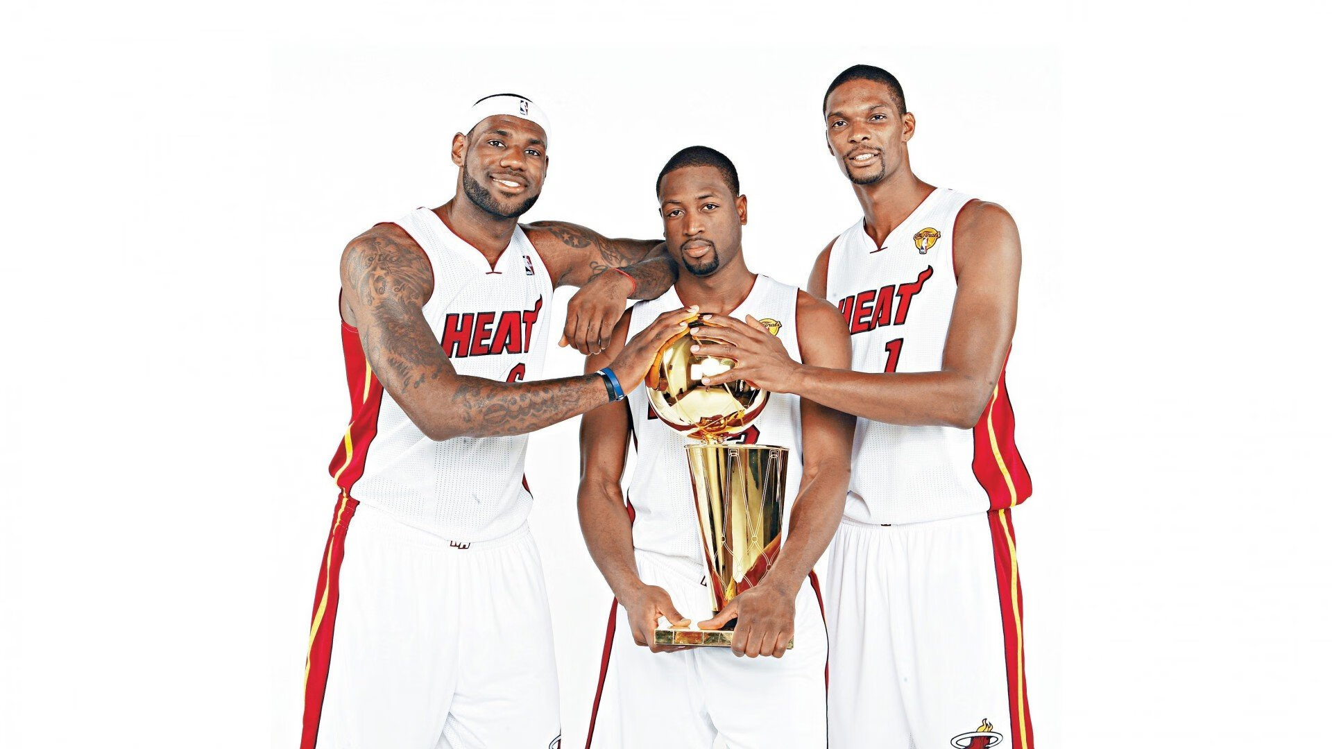 世界杯：社交媒体上流行“为家乡球队画徽章”活动 众多民间设计出炉